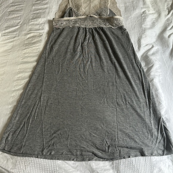 Vintage nightgown - Picture 10 of 13